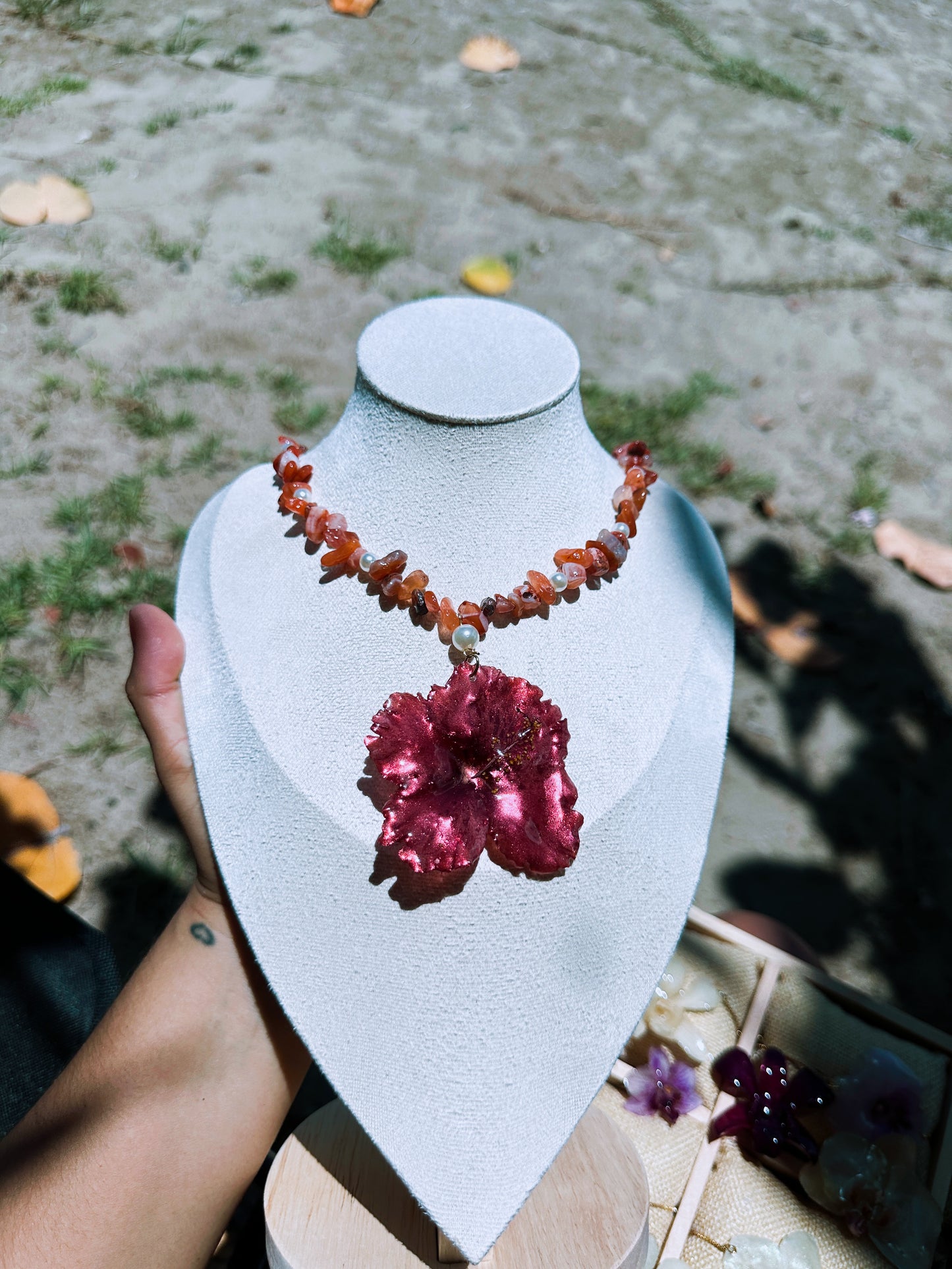 Amapola Natural South Red Agate Chip necklace