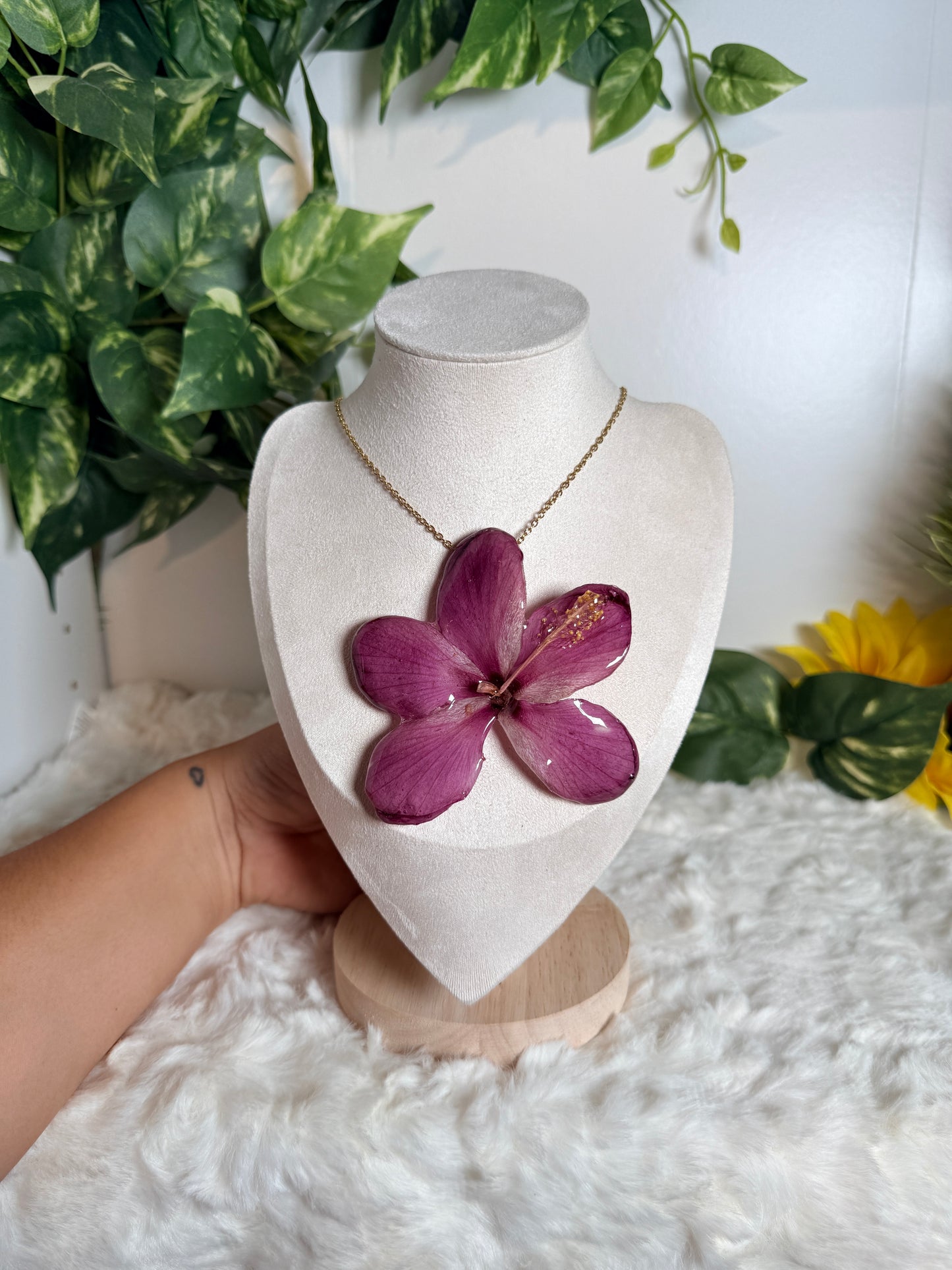 Exotic Violet Mini Bloom Necklace