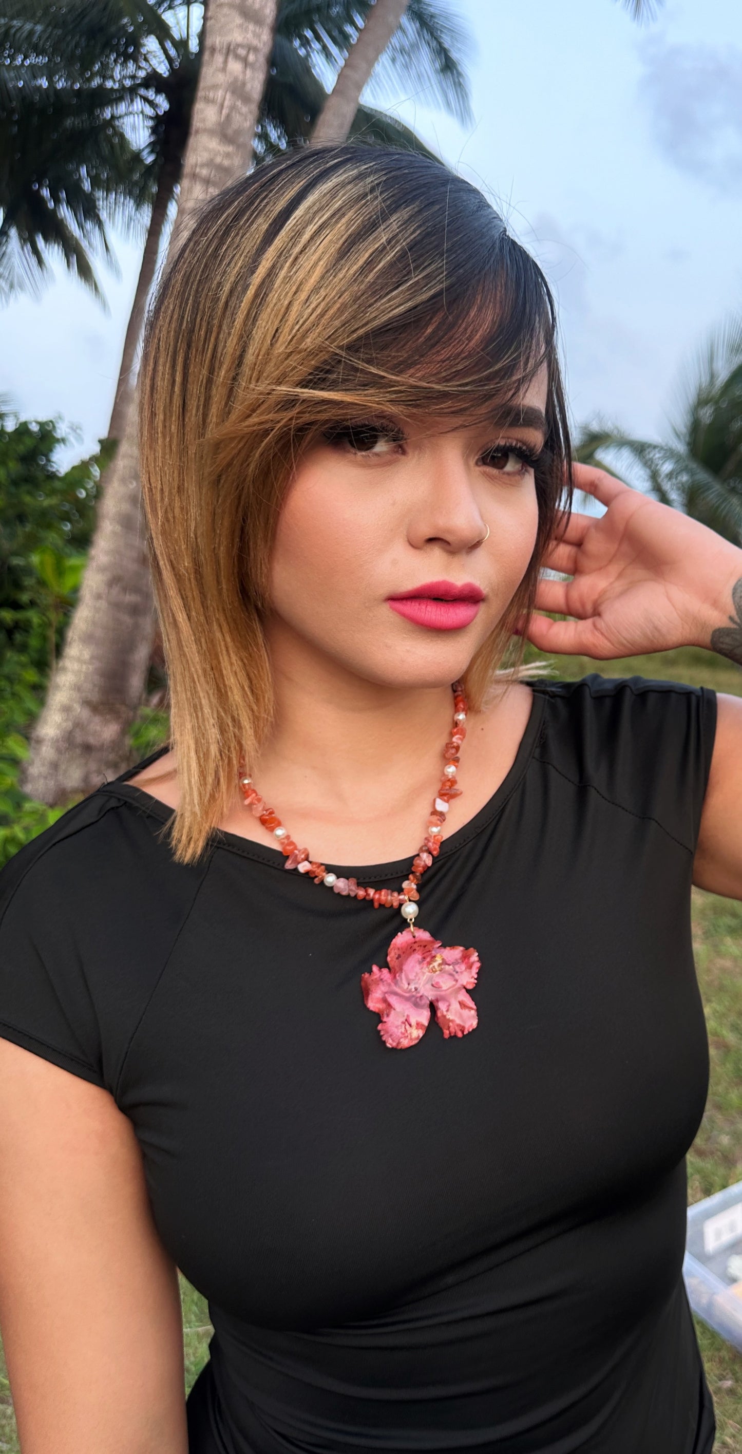 Amapola Natural South Red Agate Chip necklace
