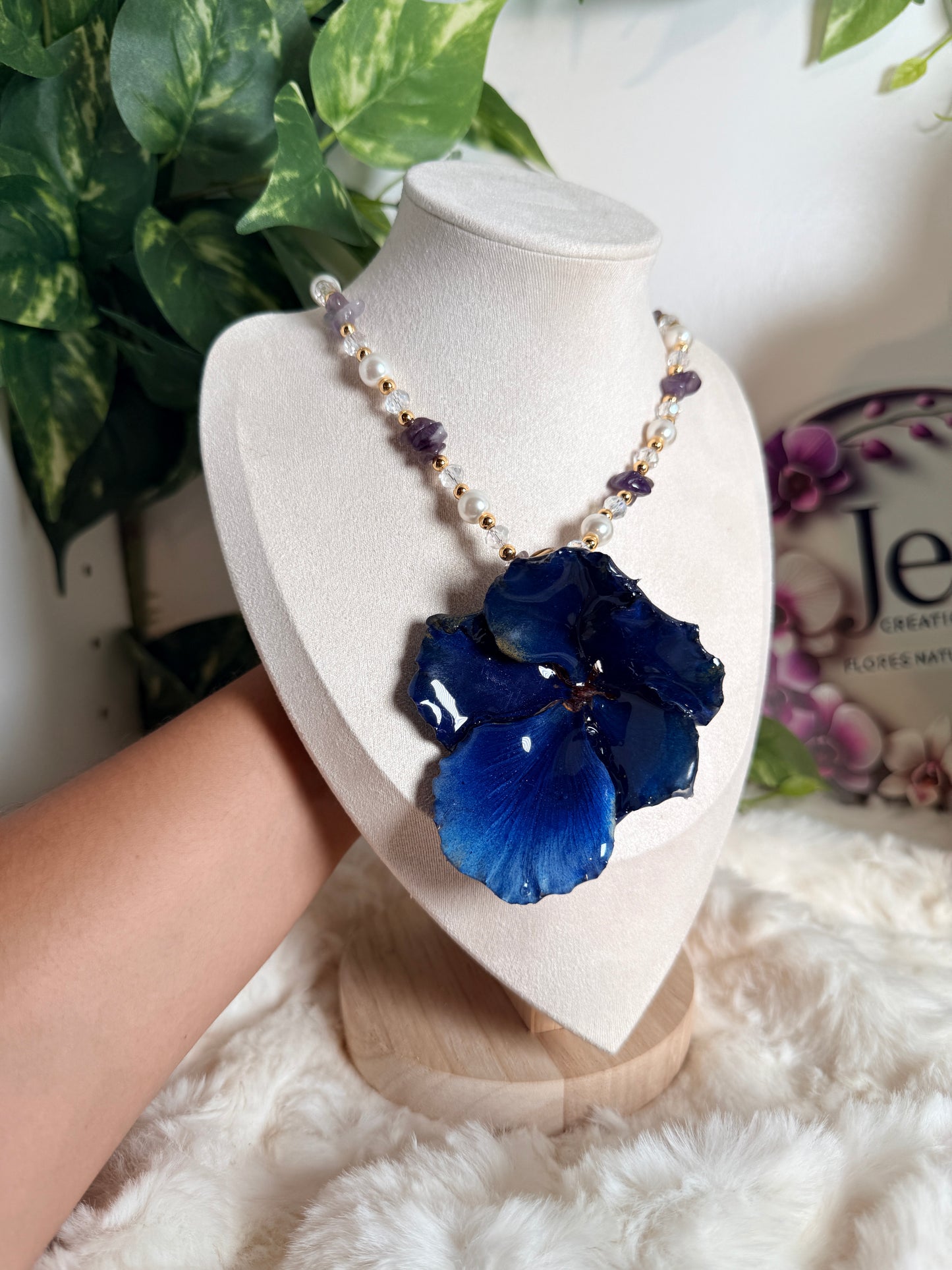 Blue Flamboyán Gemstone Necklace