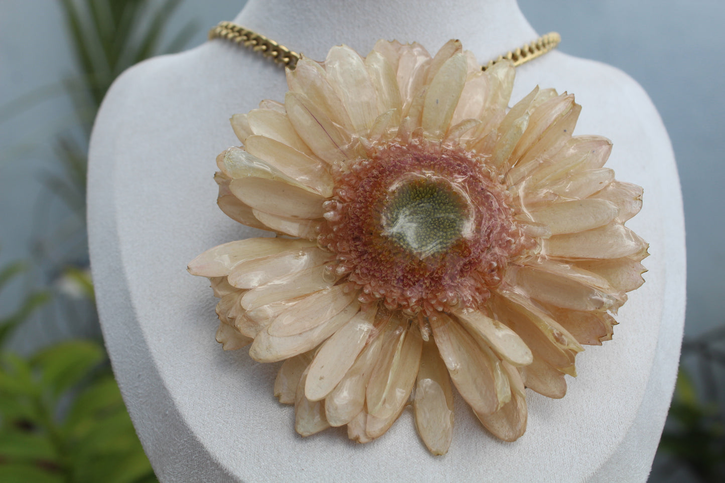 Extra big Gerbera flower necklace