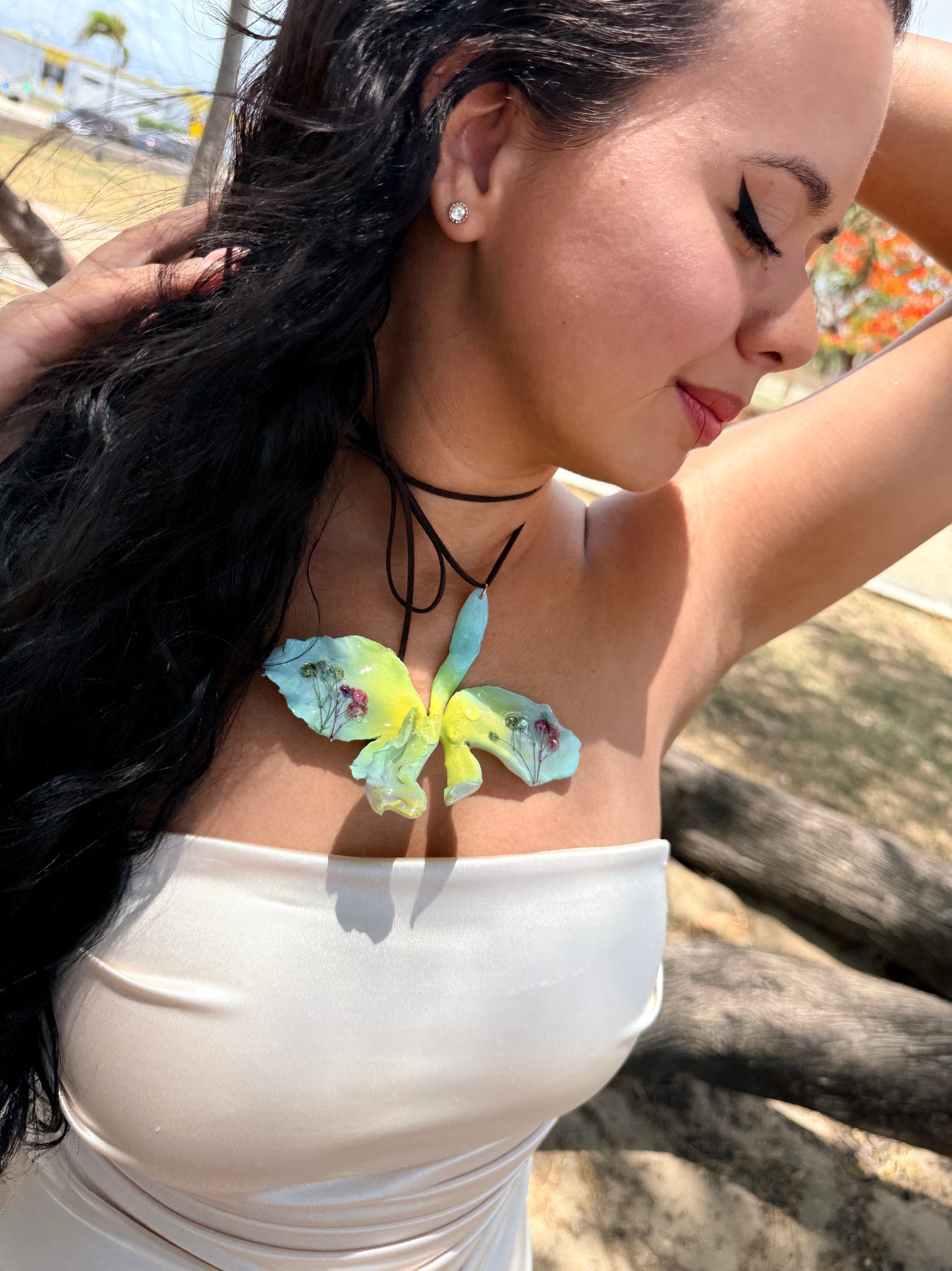 Cattleya Garden Statement Choker