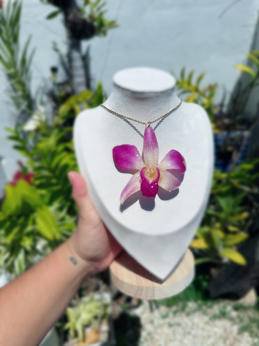 Dendrobium necklace