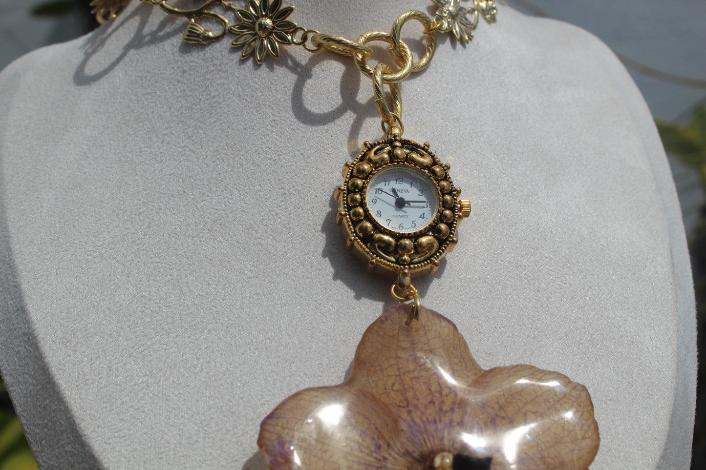 Orchid necklace clock