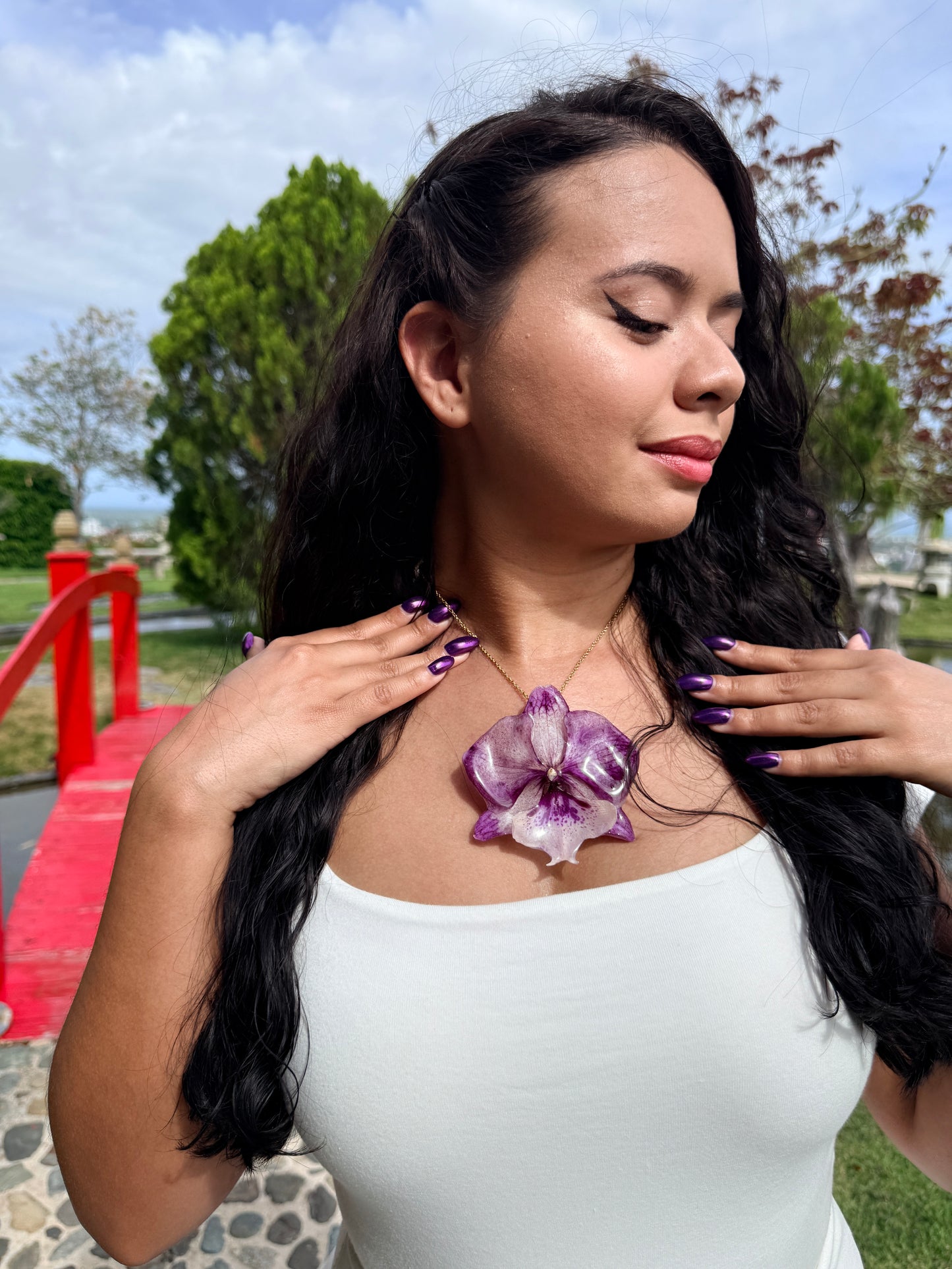Enchanté Lavender Phalaenopsis 2-in-1 Necklace & Hair Clip