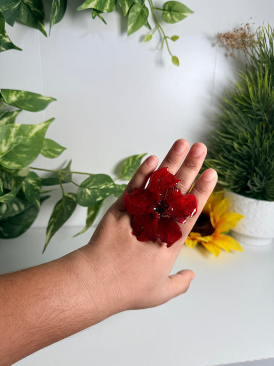 Red amapola ring