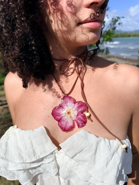 Exotic Desert Rose Leather Choker
