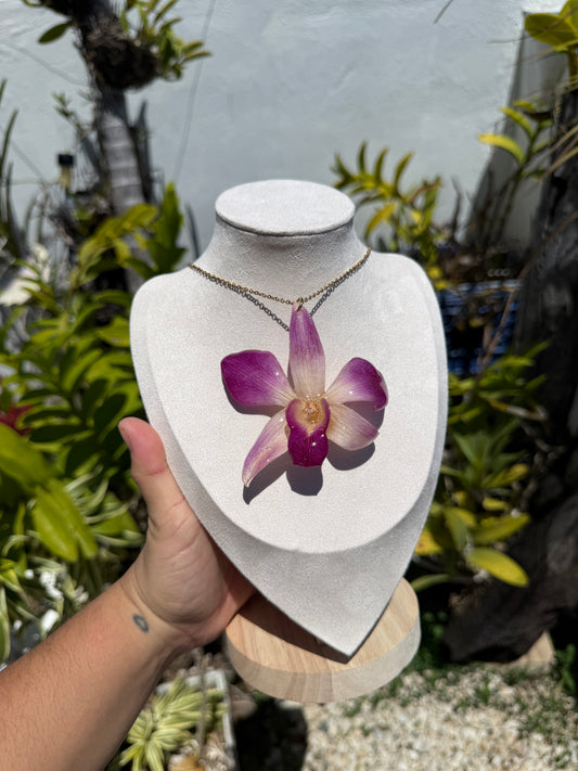 Dendrobium necklace