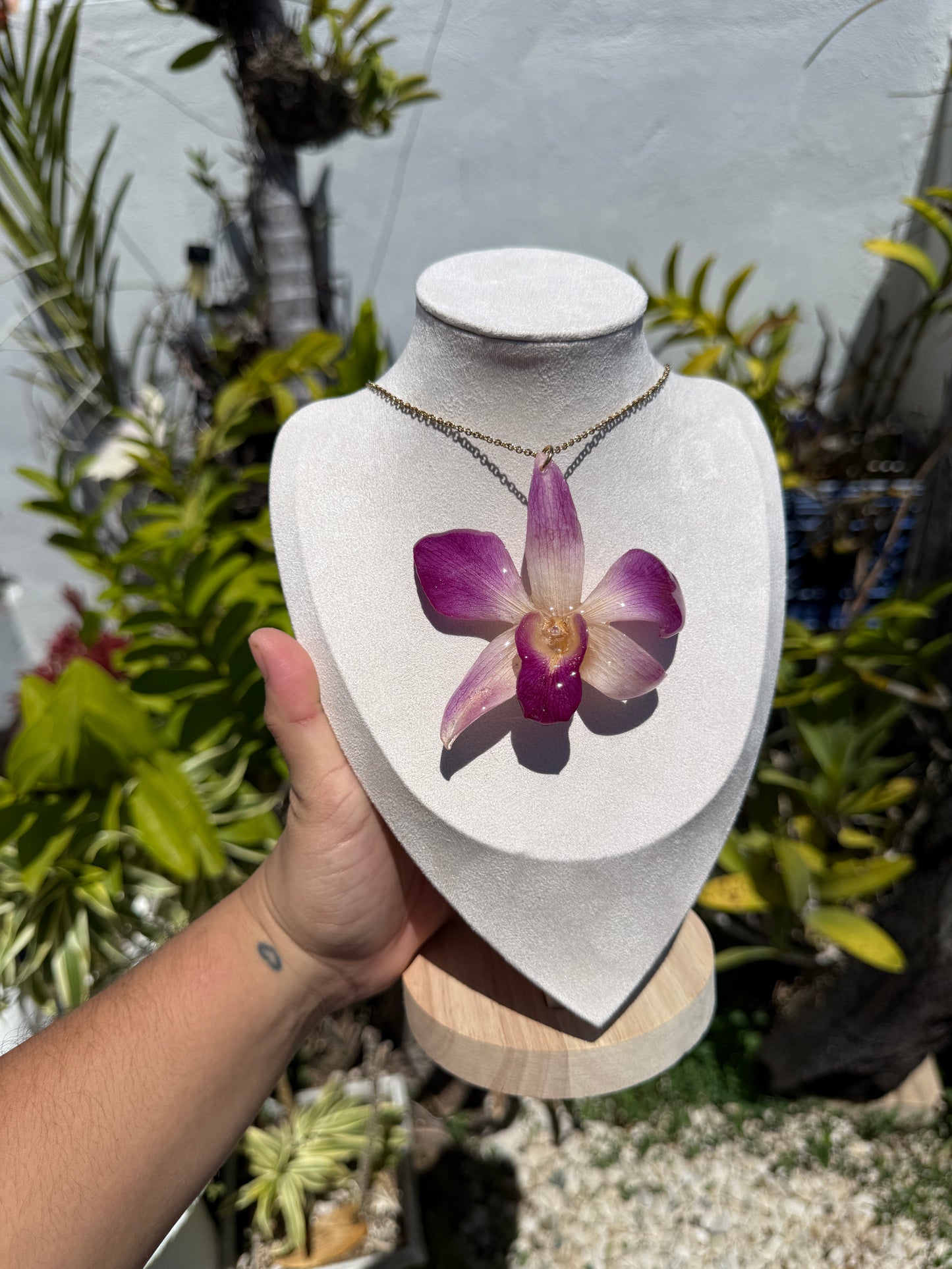 Dendrobium necklace