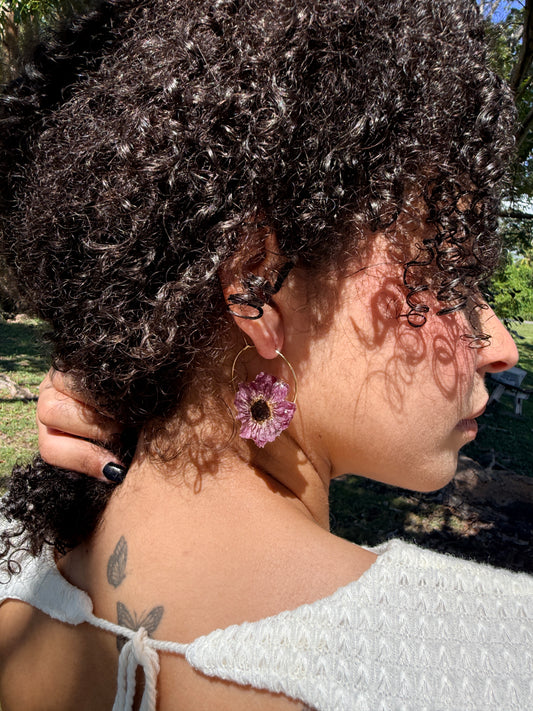 Mini Daisy earings 💜
