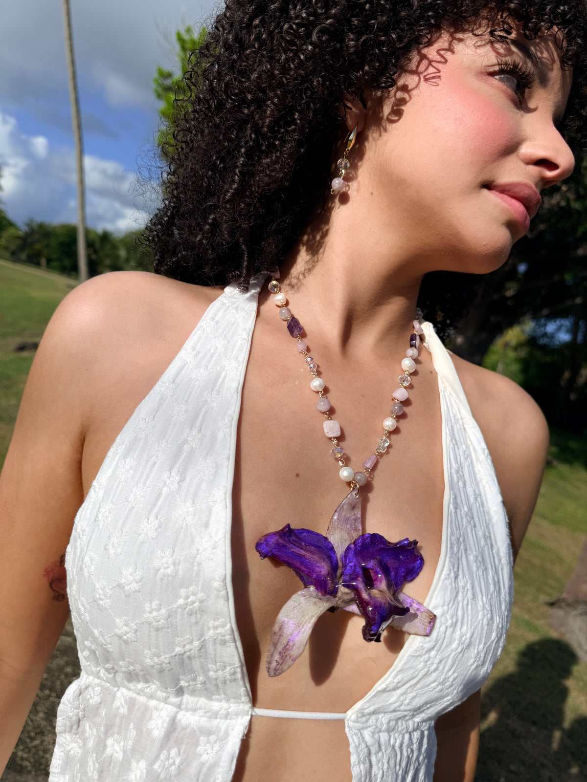 Améthyste pearl Cattleya Necklace