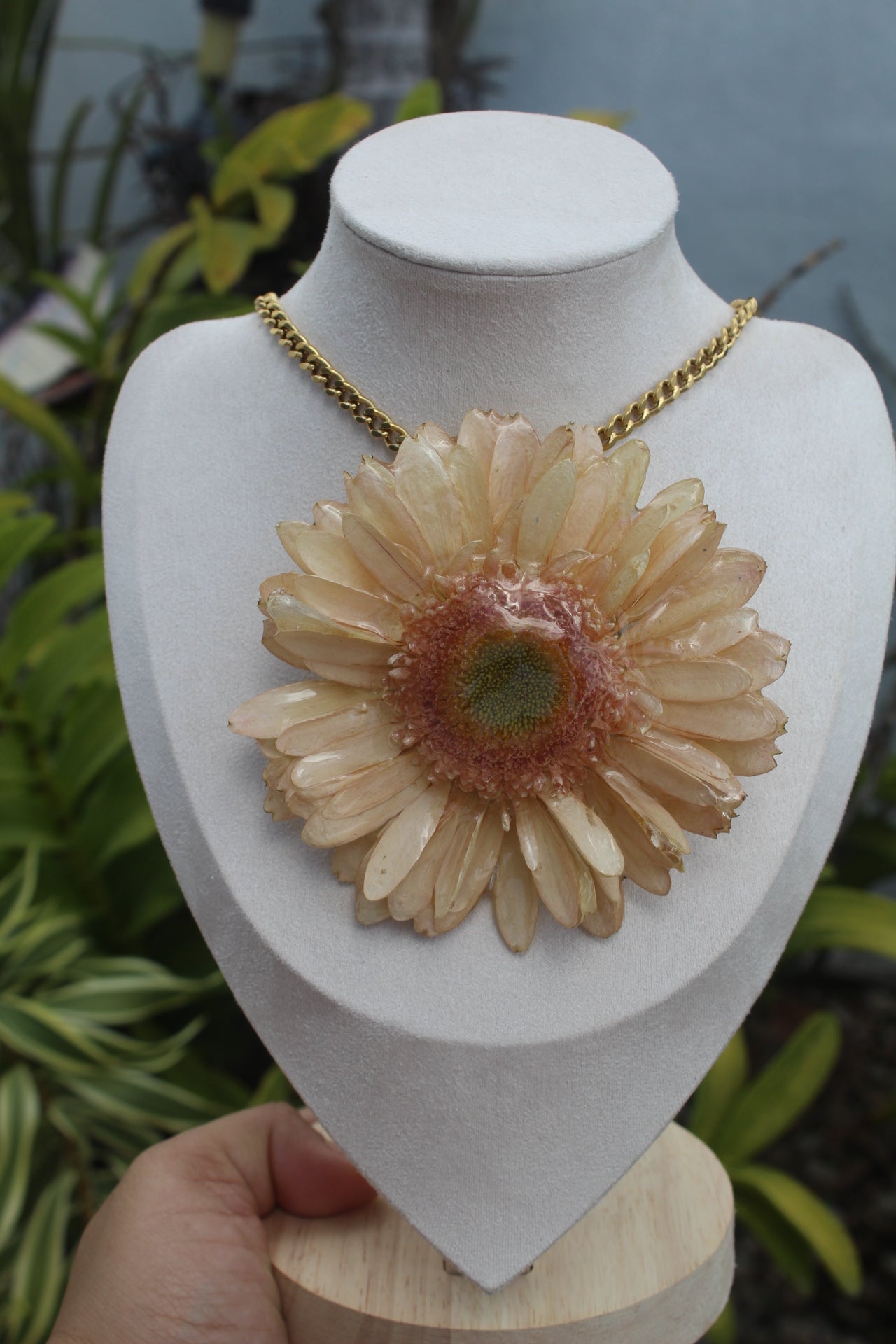 Extra big Gerbera flower necklace