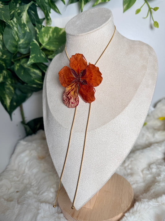 Lariat necklace (Flamboyan)