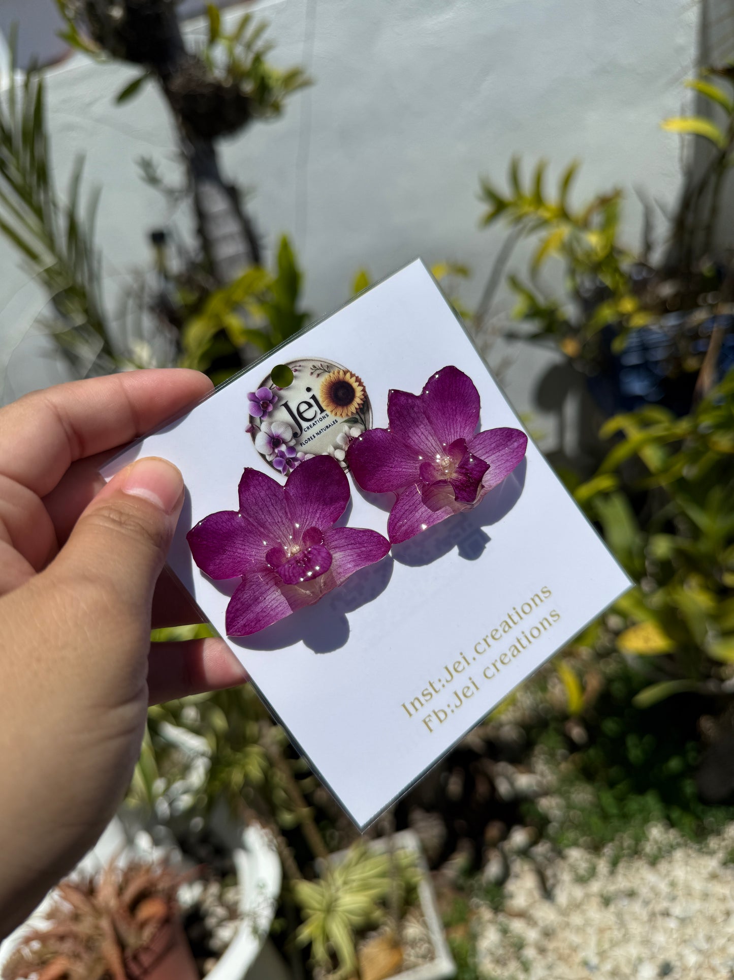 Baby Orchid stud