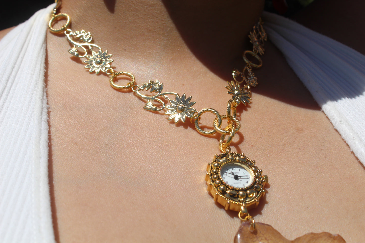 Orchid necklace clock