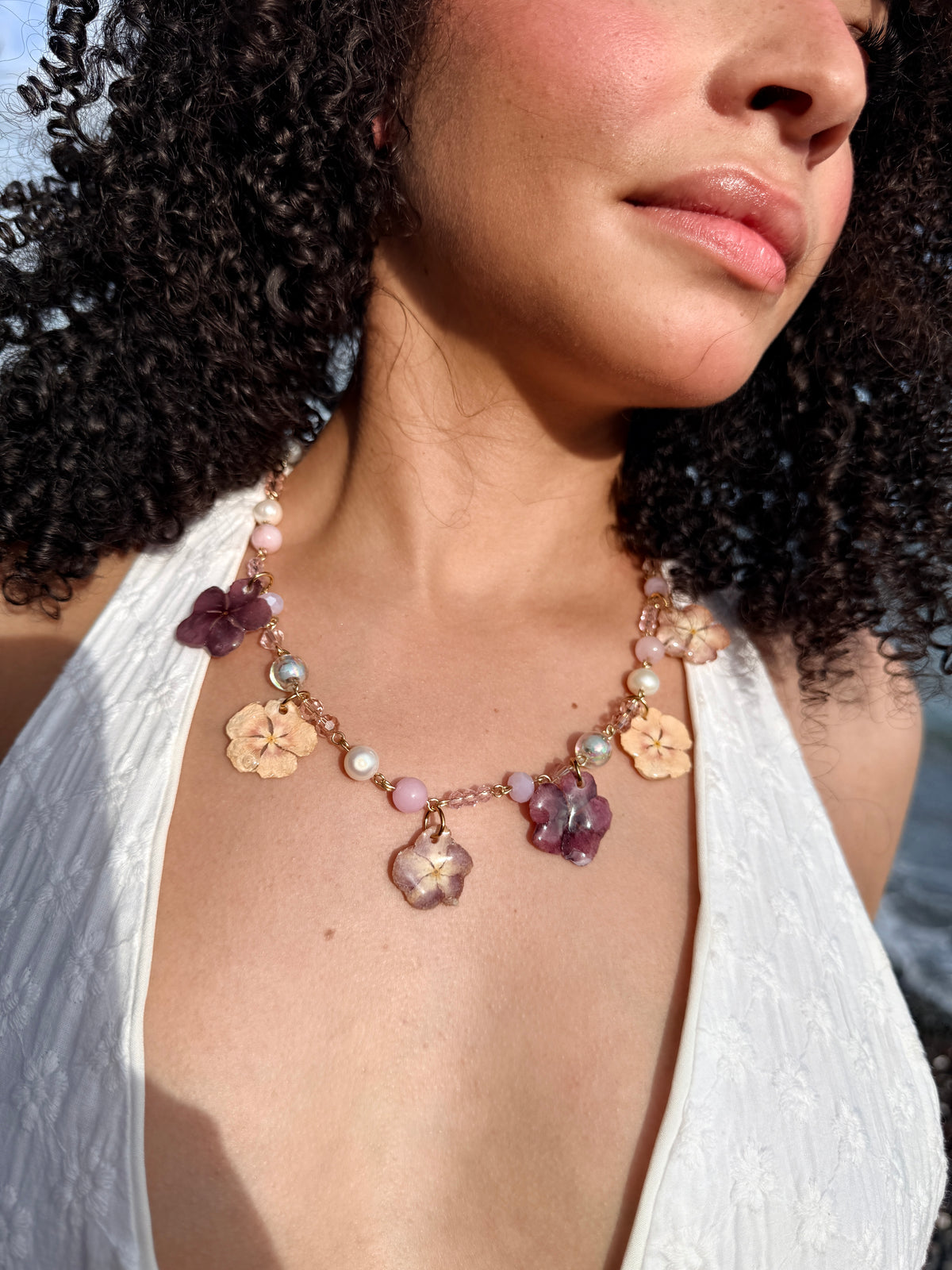 Coastal Bloom Necklace(playera)