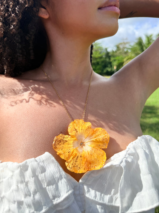 Yellow (exotic) amapola necklace/hairclip