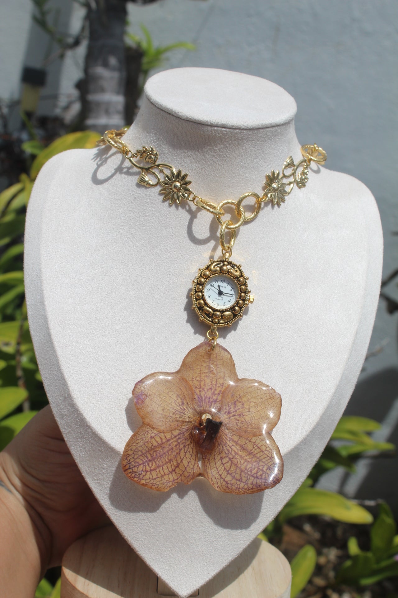 Orchid necklace clock