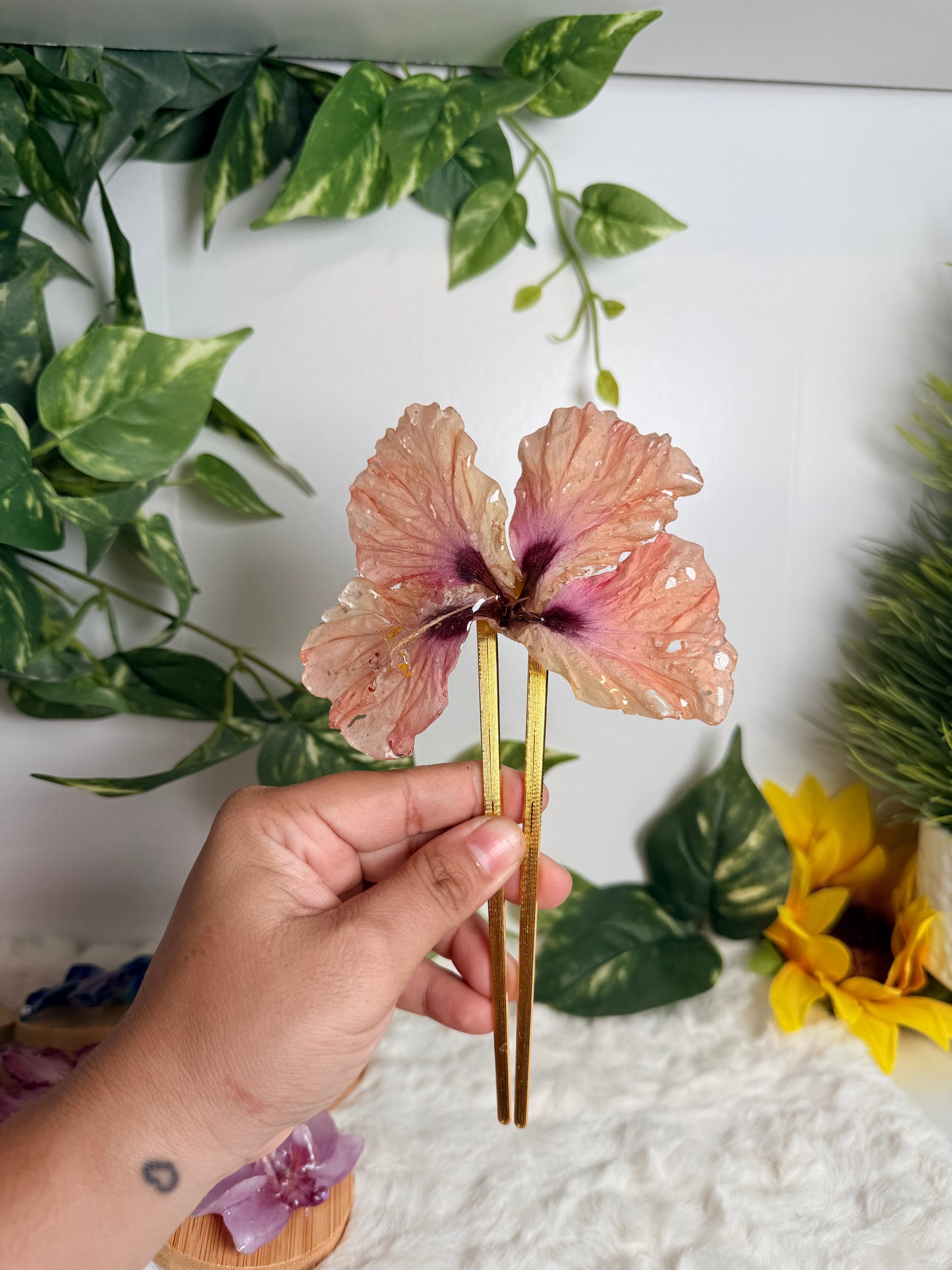 Blush Mirage Hair Fork