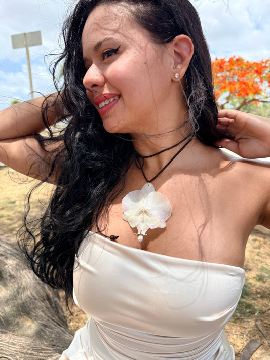 Ivory Phalaenopsis Pearl Choker