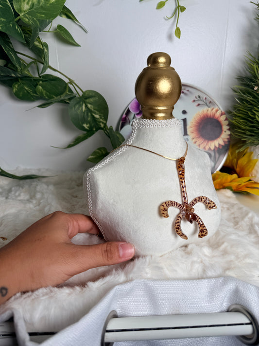 Wild Essence Brassia Necklace