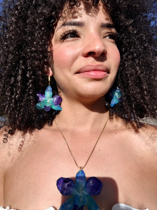 Blue orchid set(aretes+cadena)