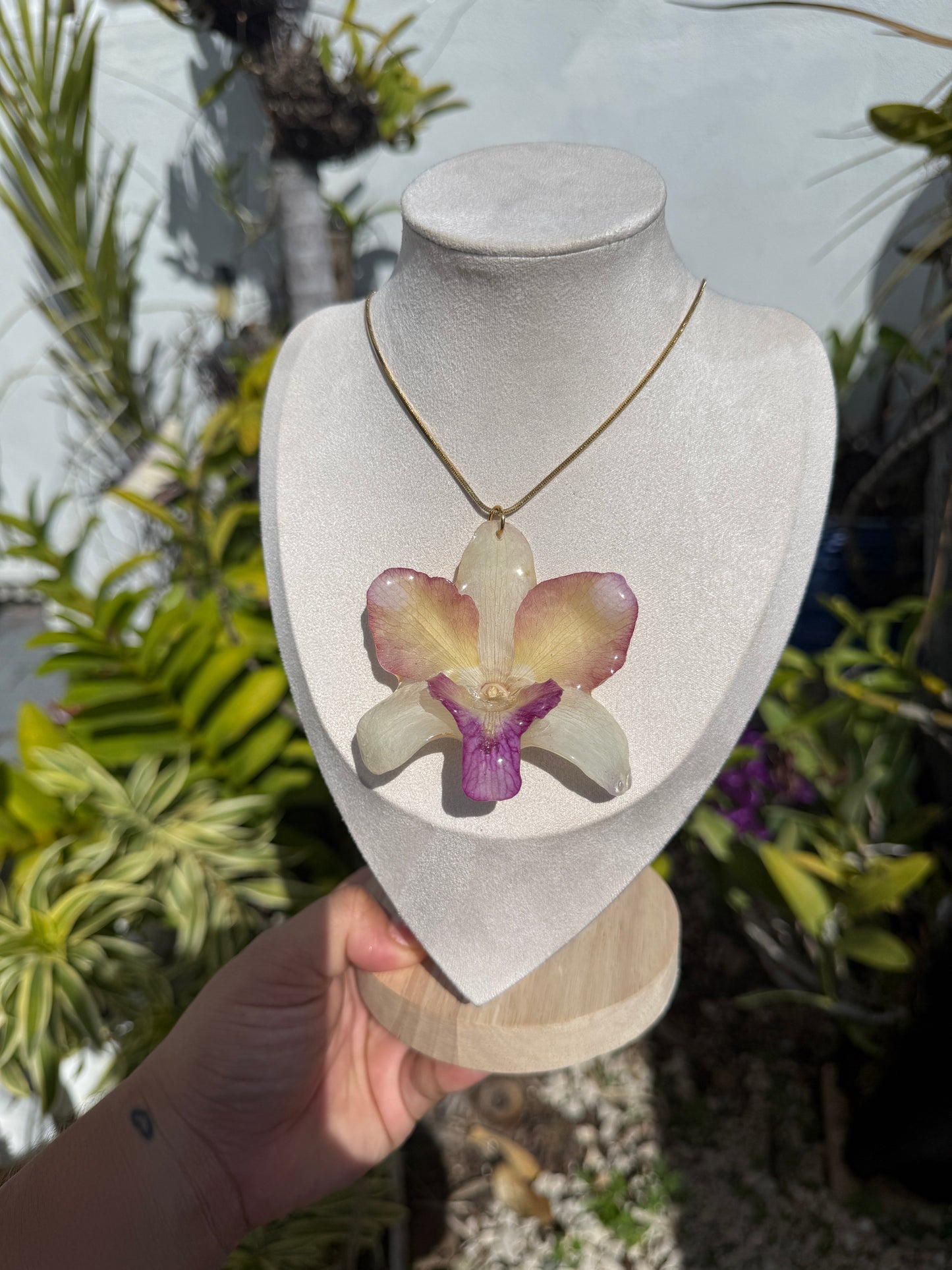 Color Dendrobium Orchid necklace