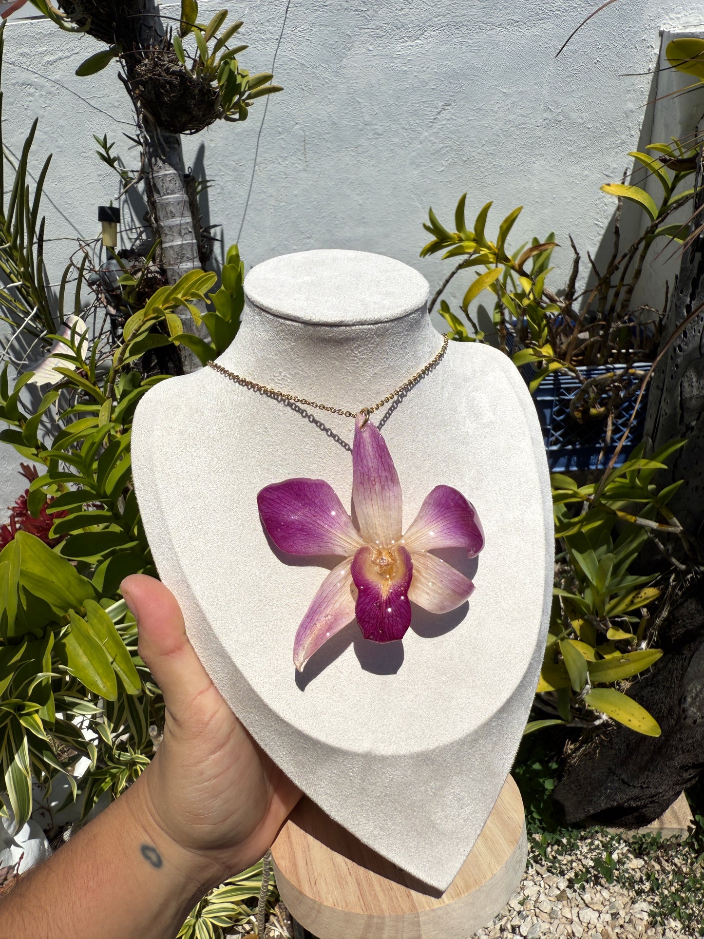 Dendrobium necklace