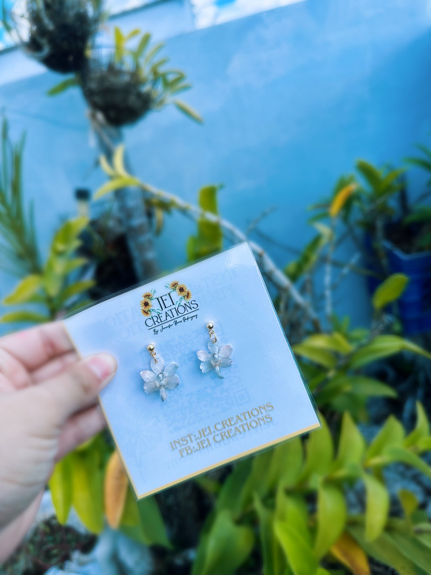 Extra Baby White Orchid Vanda Earings