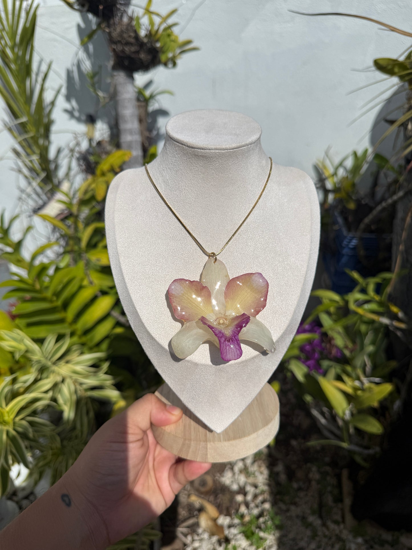 Color Dendrobium Orchid necklace