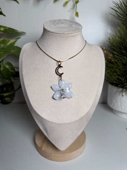Flowers necklace