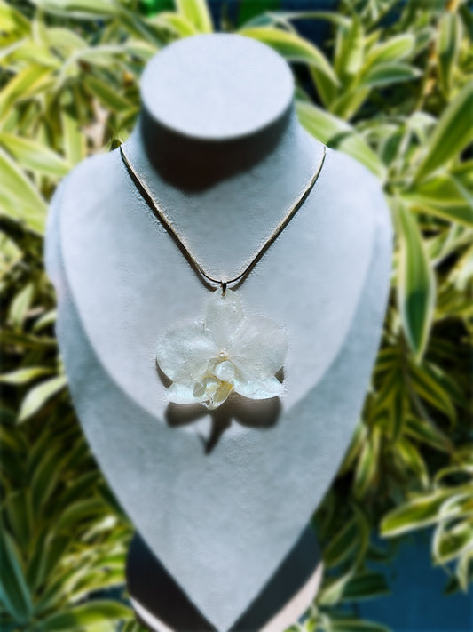 Phalaenopsis white Orchid necklace