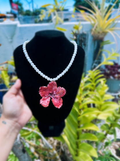 Amapola(Hibiscus) necklace