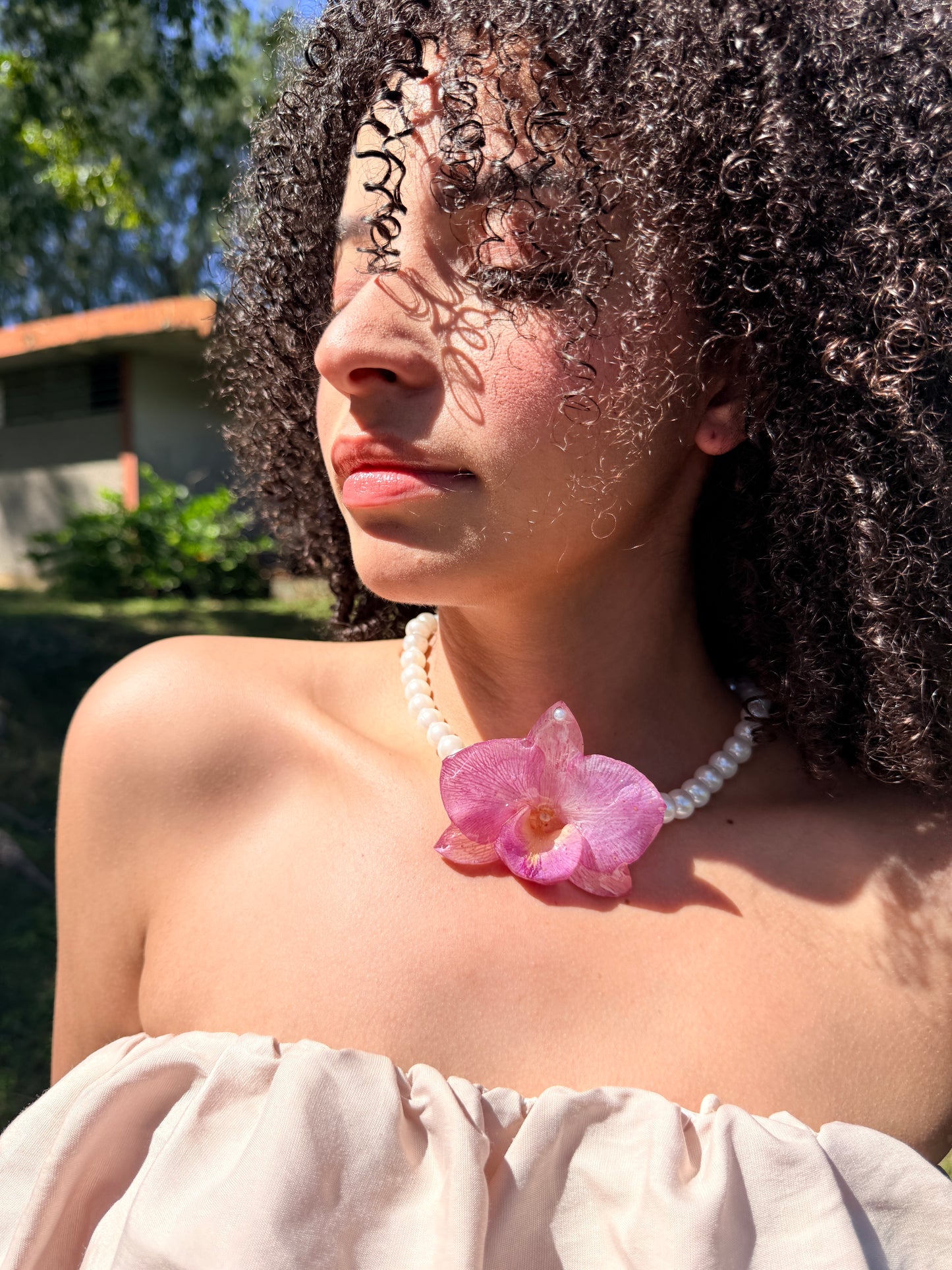 Pinky Orchid pearl necklace Choker
