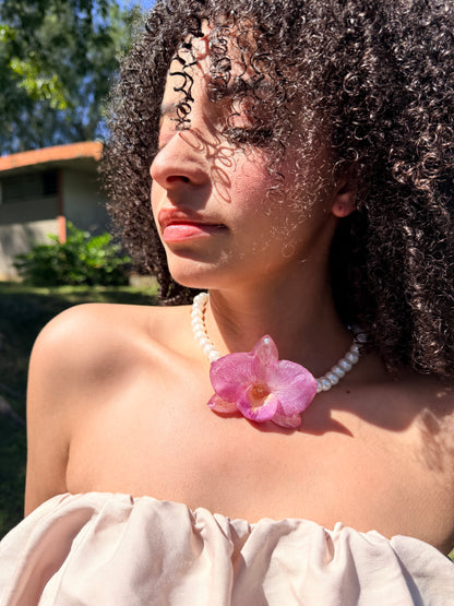 Pinky Orchid pearl necklace Choker