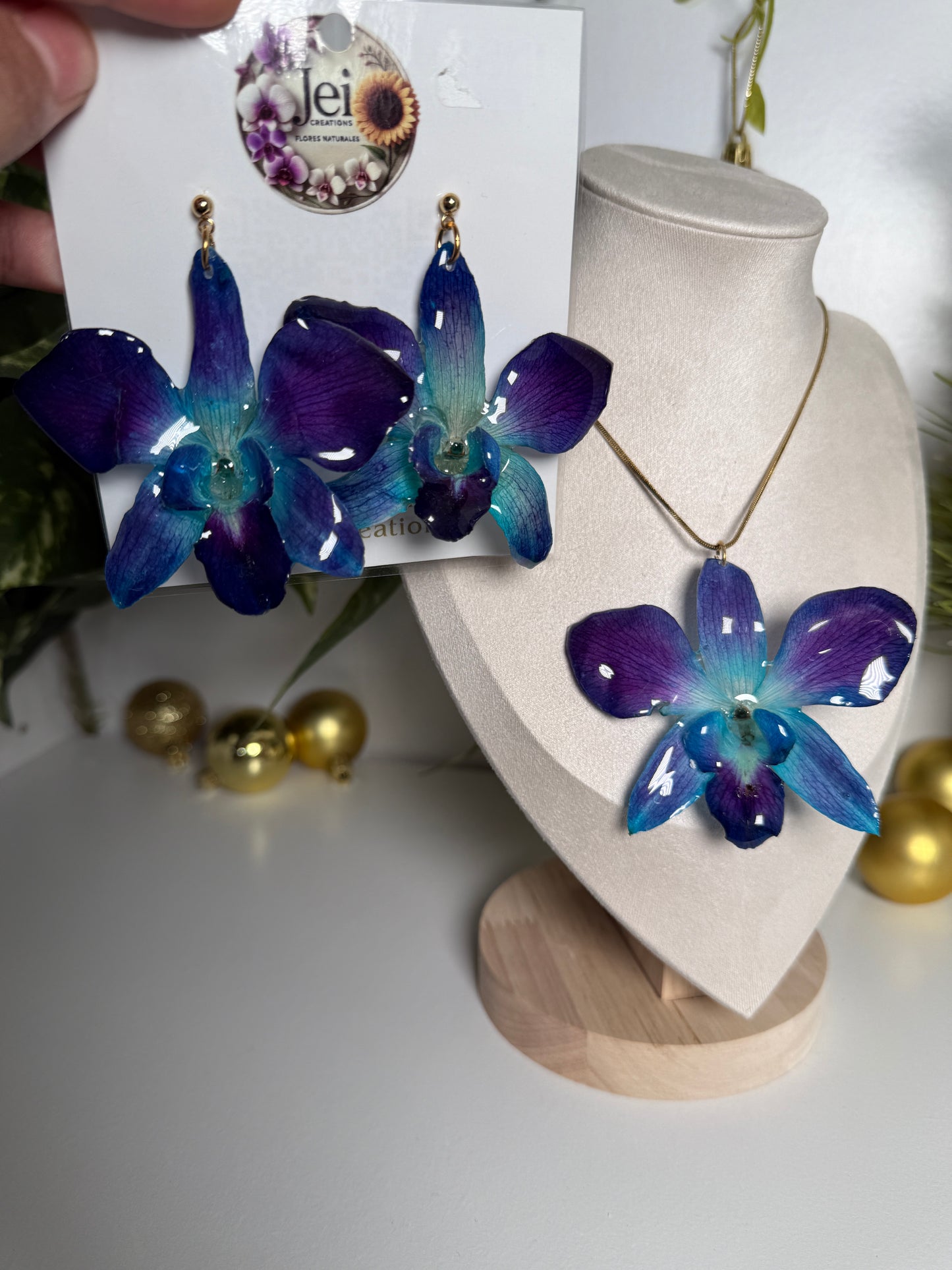 Blue Orchid floral Set