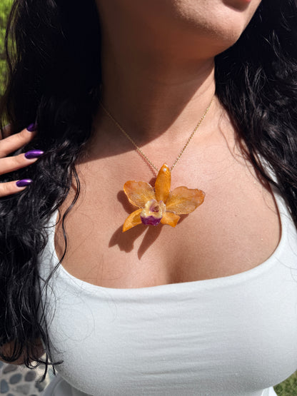 Golden Cattleya 2-in-1 Necklace & Hair Clip
