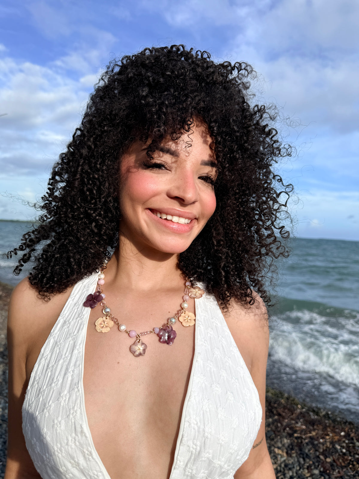 Coastal Bloom Necklace(playera)