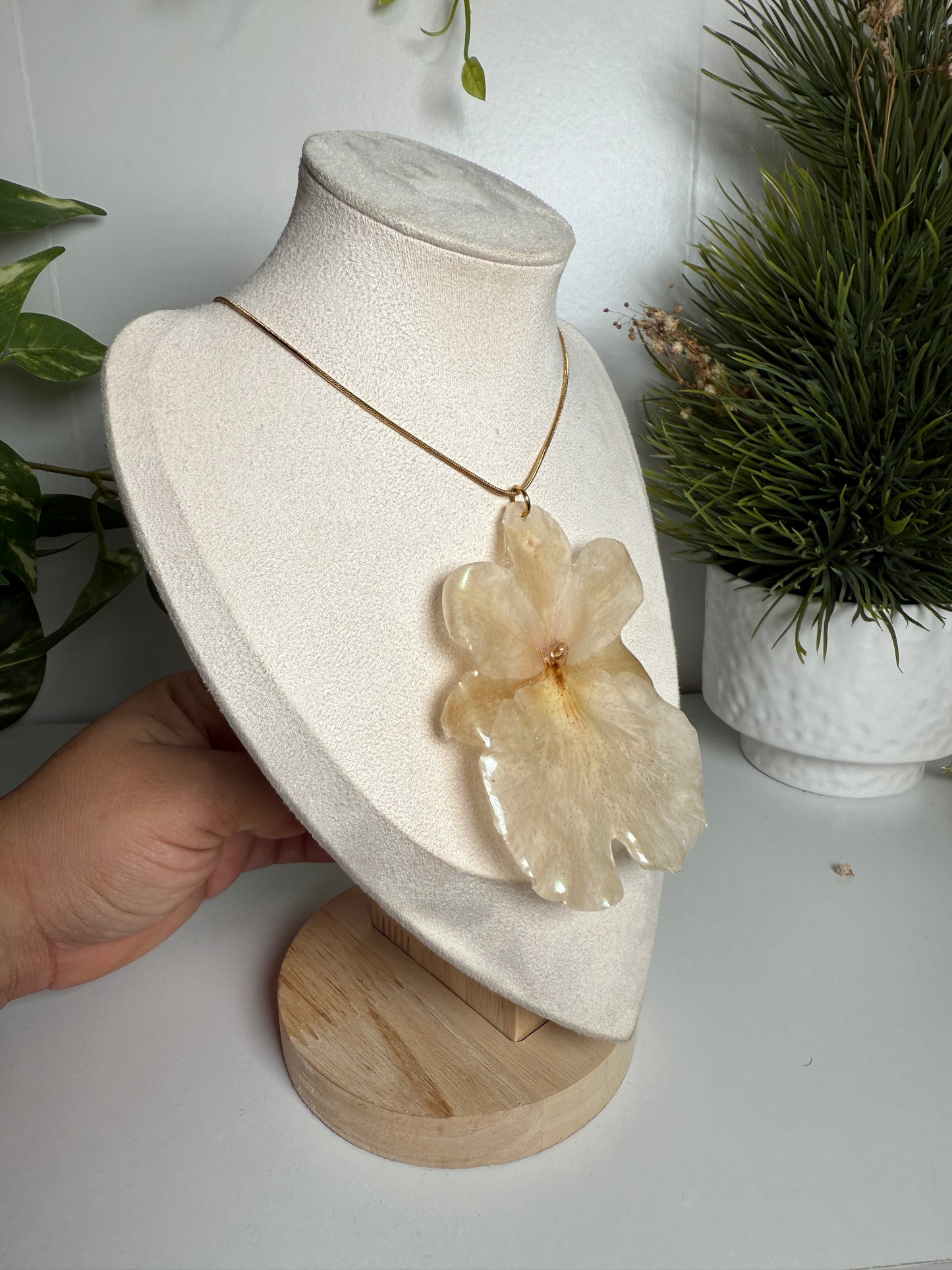 Flowers necklace