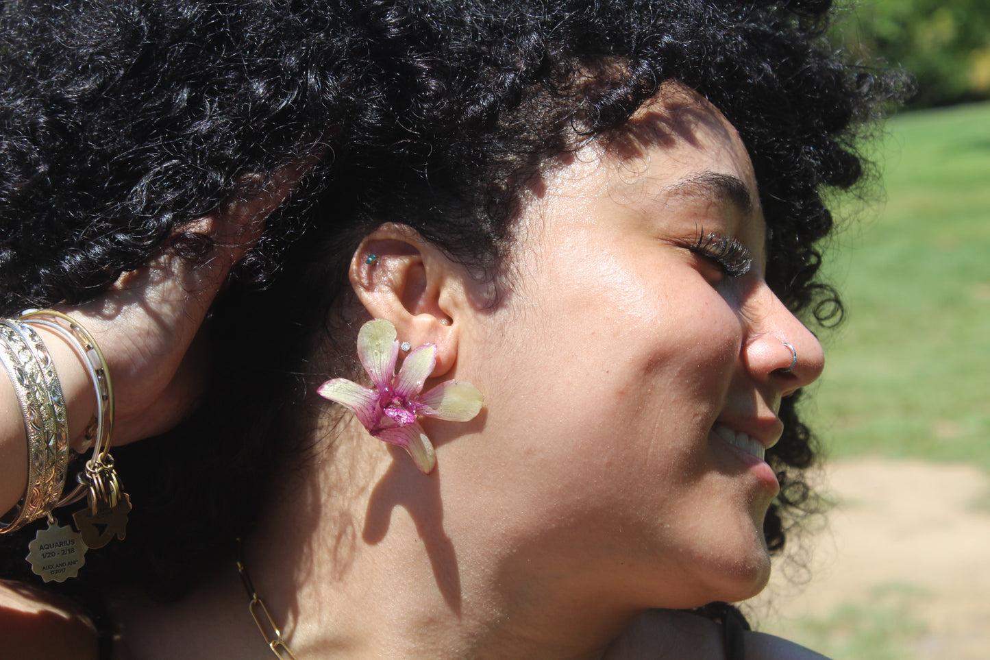 Dendrobium stud earings