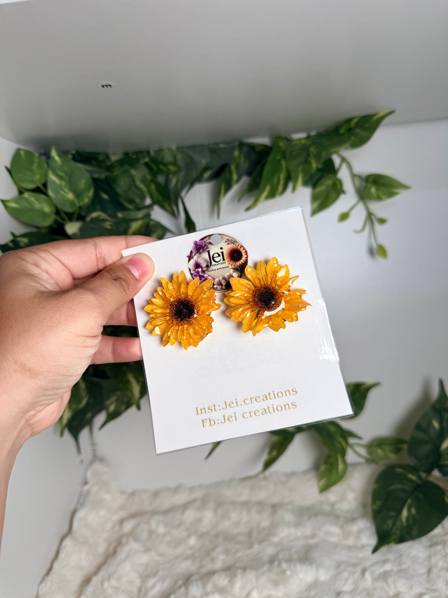 Sunflower stud earrings