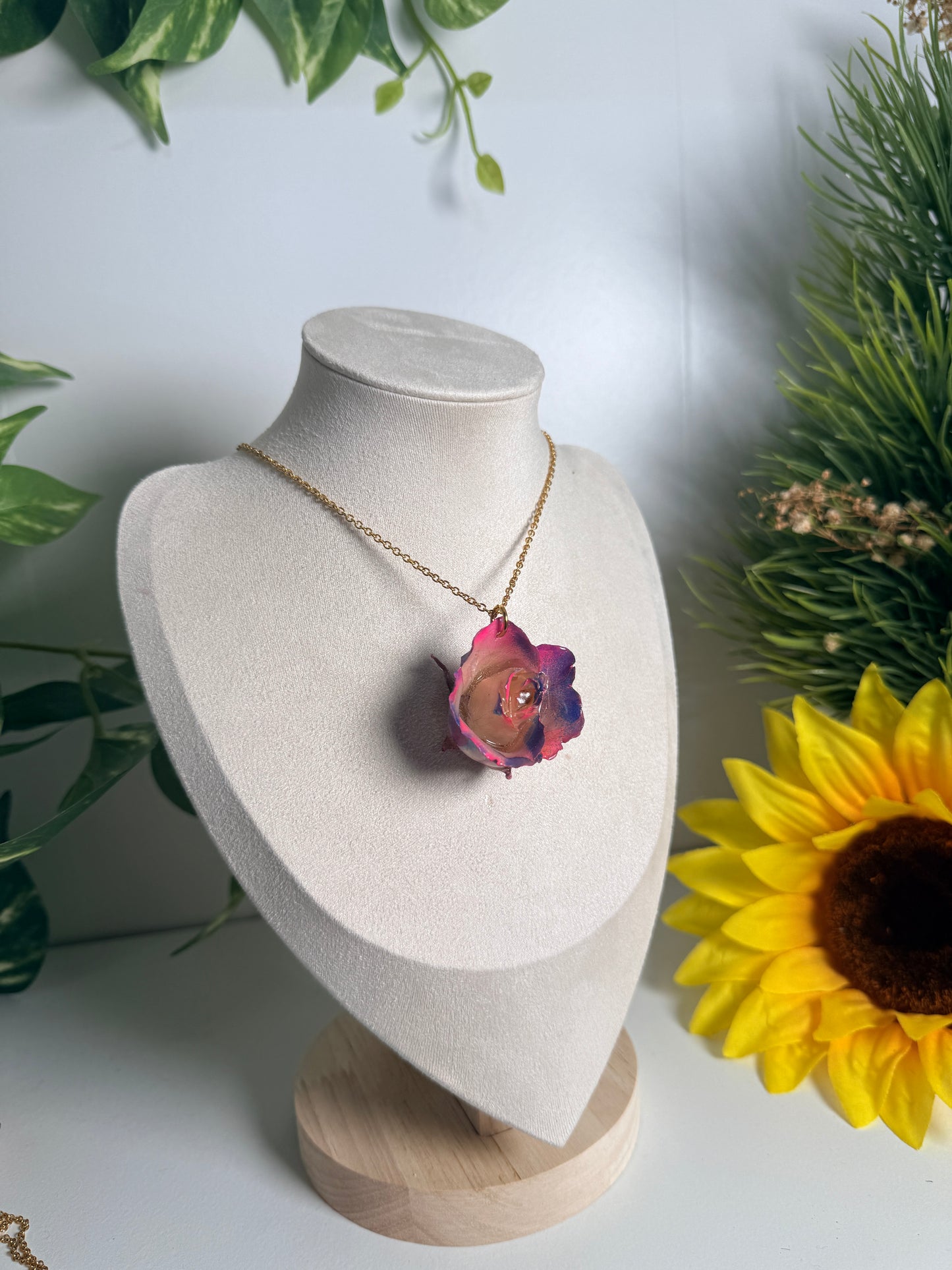 Colorful Rose Bloom Necklace
