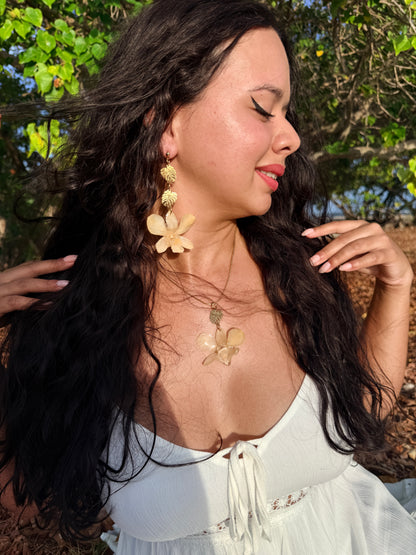 Ivory Orchid Jewelry Set