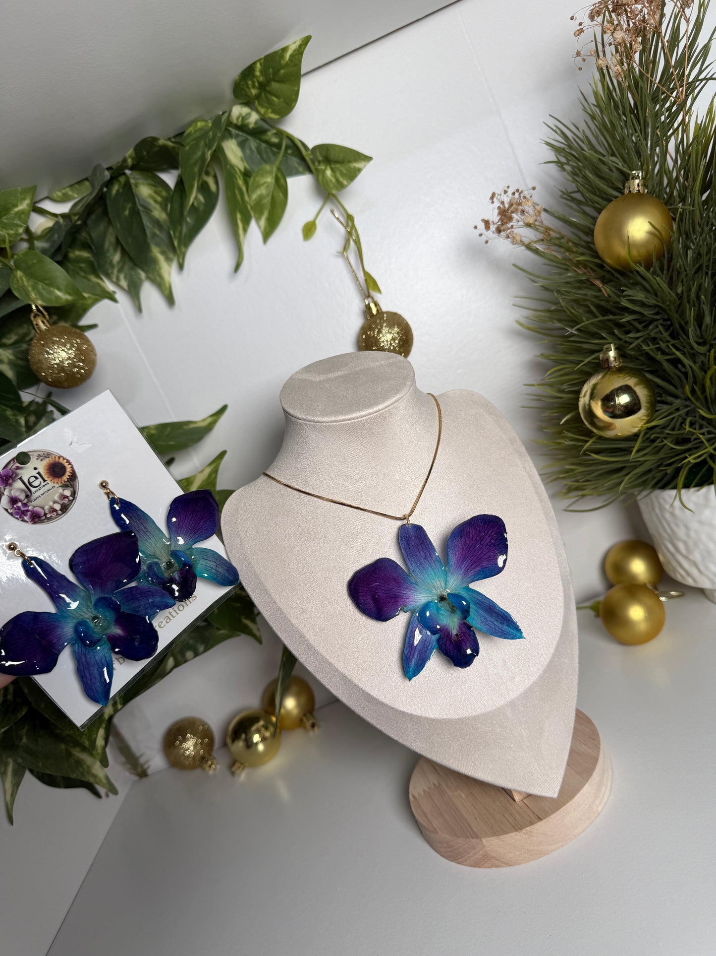 Blue Orchid floral Set