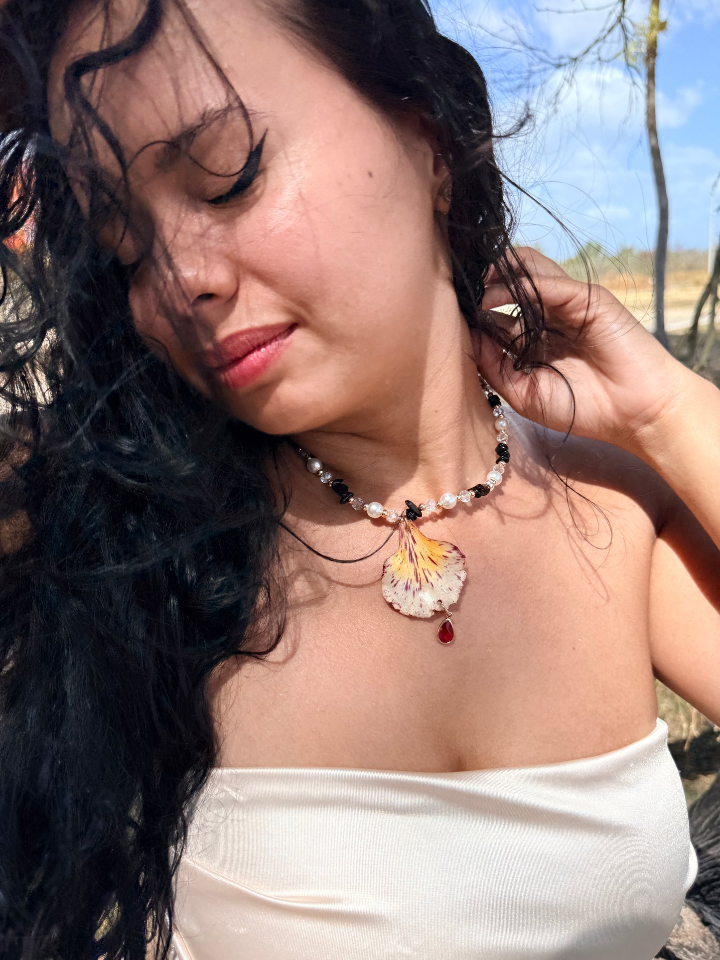 Flamboyán Noir Necklace