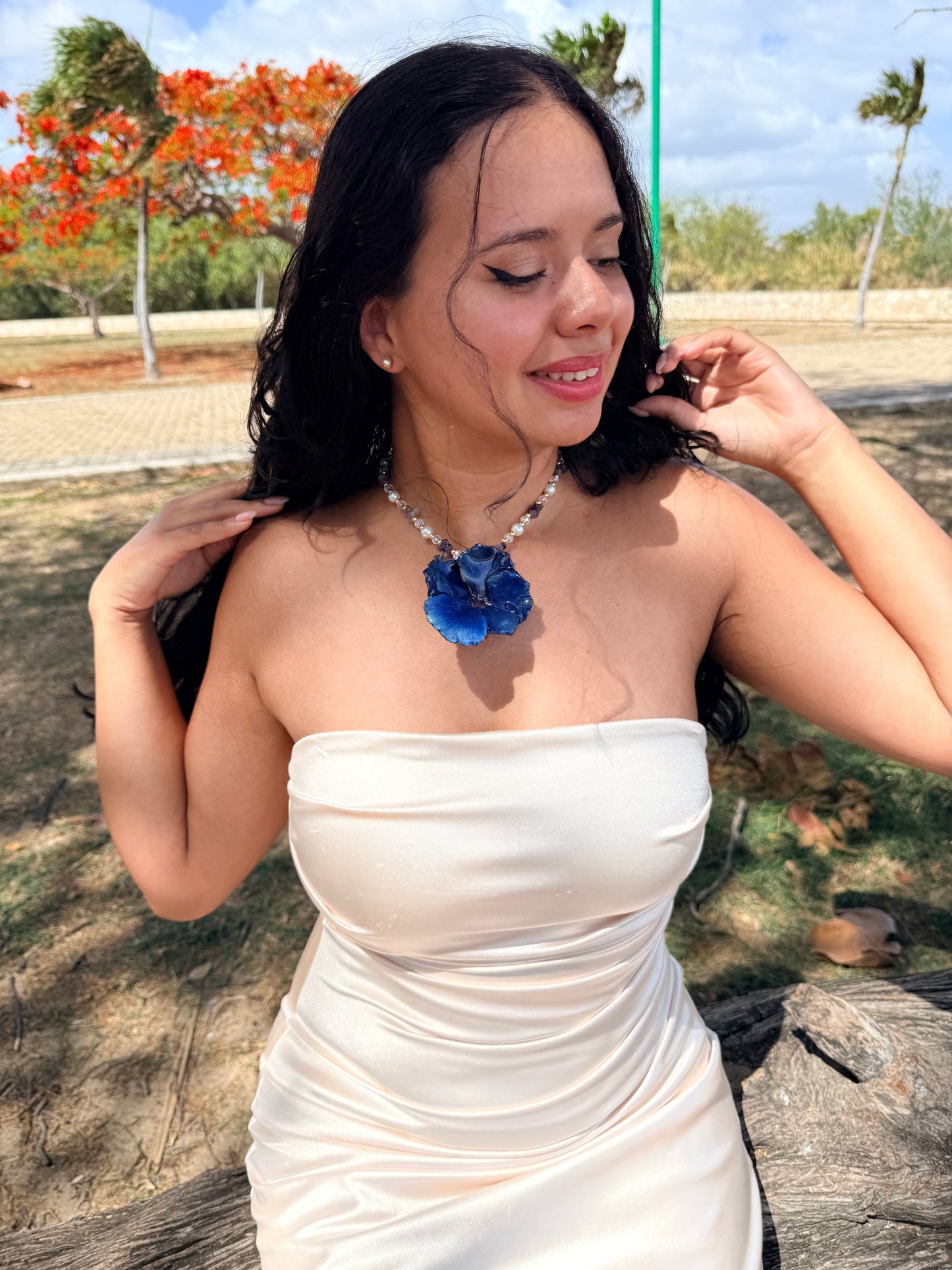 Blue Flamboyán Gemstone Necklace