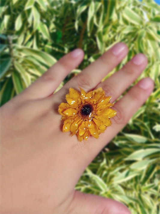 Sunflower ring