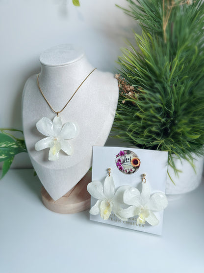 White Dendrobium Orchid set