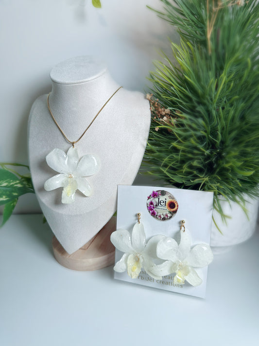 White Dendrobium Orchid set