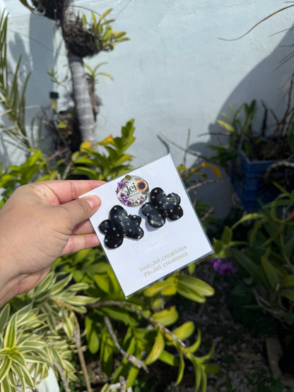 Black Orchid pearl stud